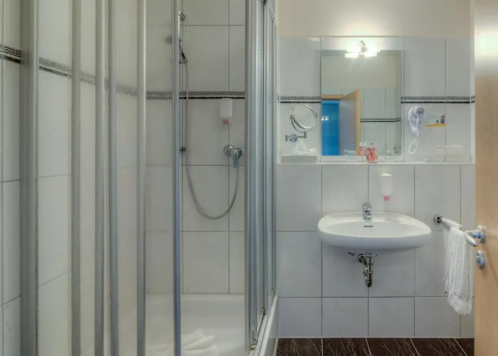 Sport- & Vital-resort Neuer Hennings Hof 4* פרלברג