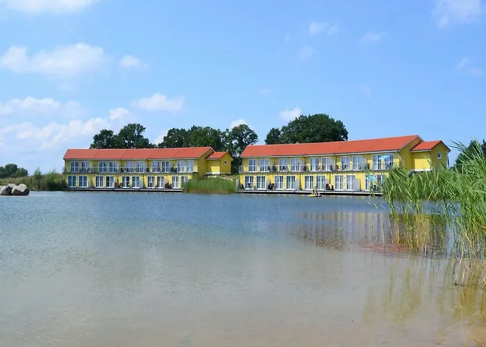 Sport- & Vital-resort Neuer Hennings Hof מלון פרלברג